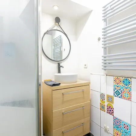 Apartamento Studio Republique Jemmapes Free Netflix
